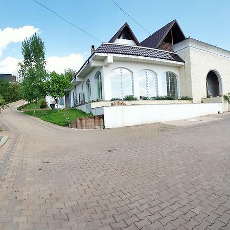 Hotel Complex Eos Valea Lupului  Zewnętrze zdjęcie