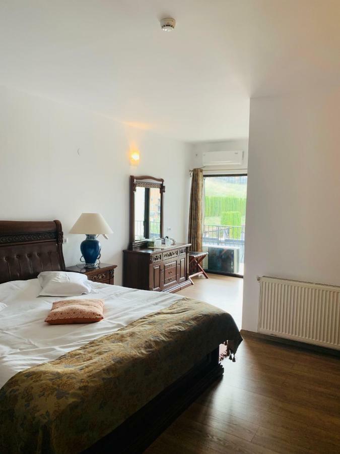Hotel Complex Eos Valea Lupului  Zewnętrze zdjęcie